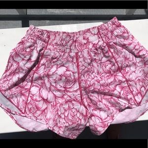 LULULEMON Red And White Hotty Hot Shorts